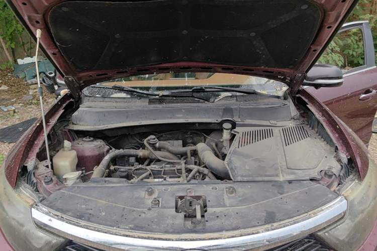 Used Soueast DX7 2017 1.5T Automatic Luxury Model Engine Bay