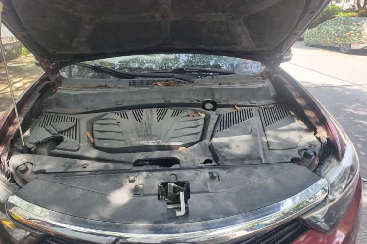 Used Soueast DX7 2017 1.5T Manual Triumph Edition Engine Bay