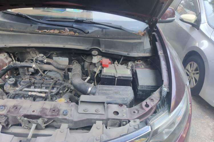 Used Soueast DX7 2017 1.5T Automatic Luxury Model Engine Bay Left