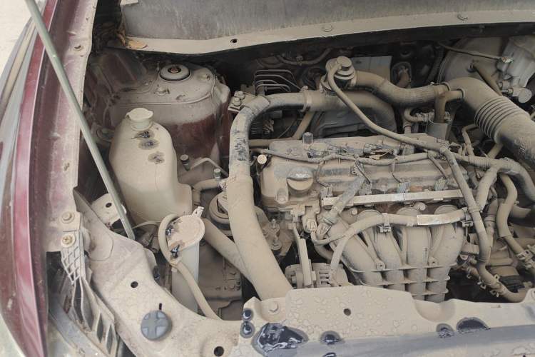 Used Soueast DX7 2017 1.5T Automatic Luxury Model Engine Bay Right