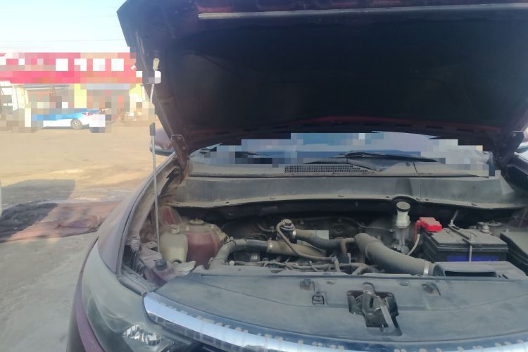 Used Soueast DX7 2017 1.5T Automatic Luxury Model Engine Bay Right