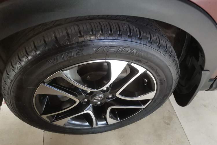 Used Soueast DX7 2017 1.5T Automatic Luxury Model Exterior 4
