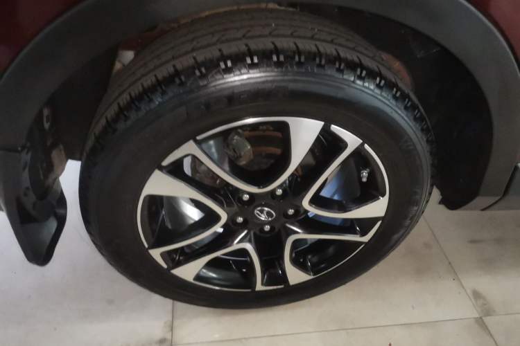 Used Soueast DX7 2017 1.5T Automatic Luxury Model Exterior 5