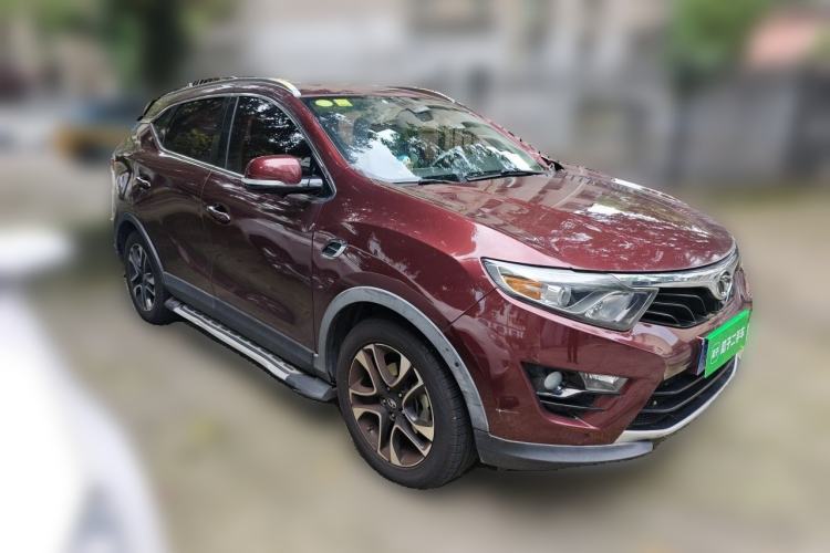Used Soueast DX7 2017 1.5T Automatic Luxury Model Front Right 45 Deg