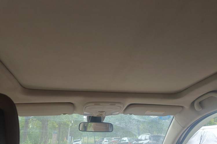 Used Soueast DX7 2017 1.5T Automatic Luxury Model Headliner