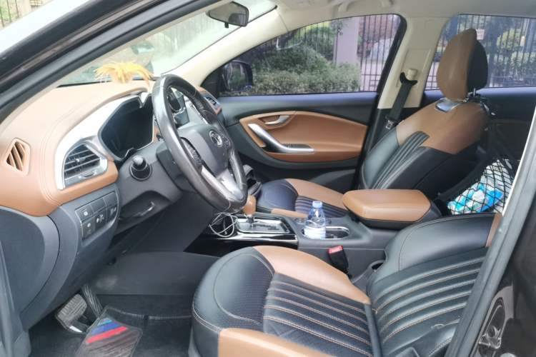 Used Soueast DX7 2017 1.5T Automatic Luxury Model Left Front Seat