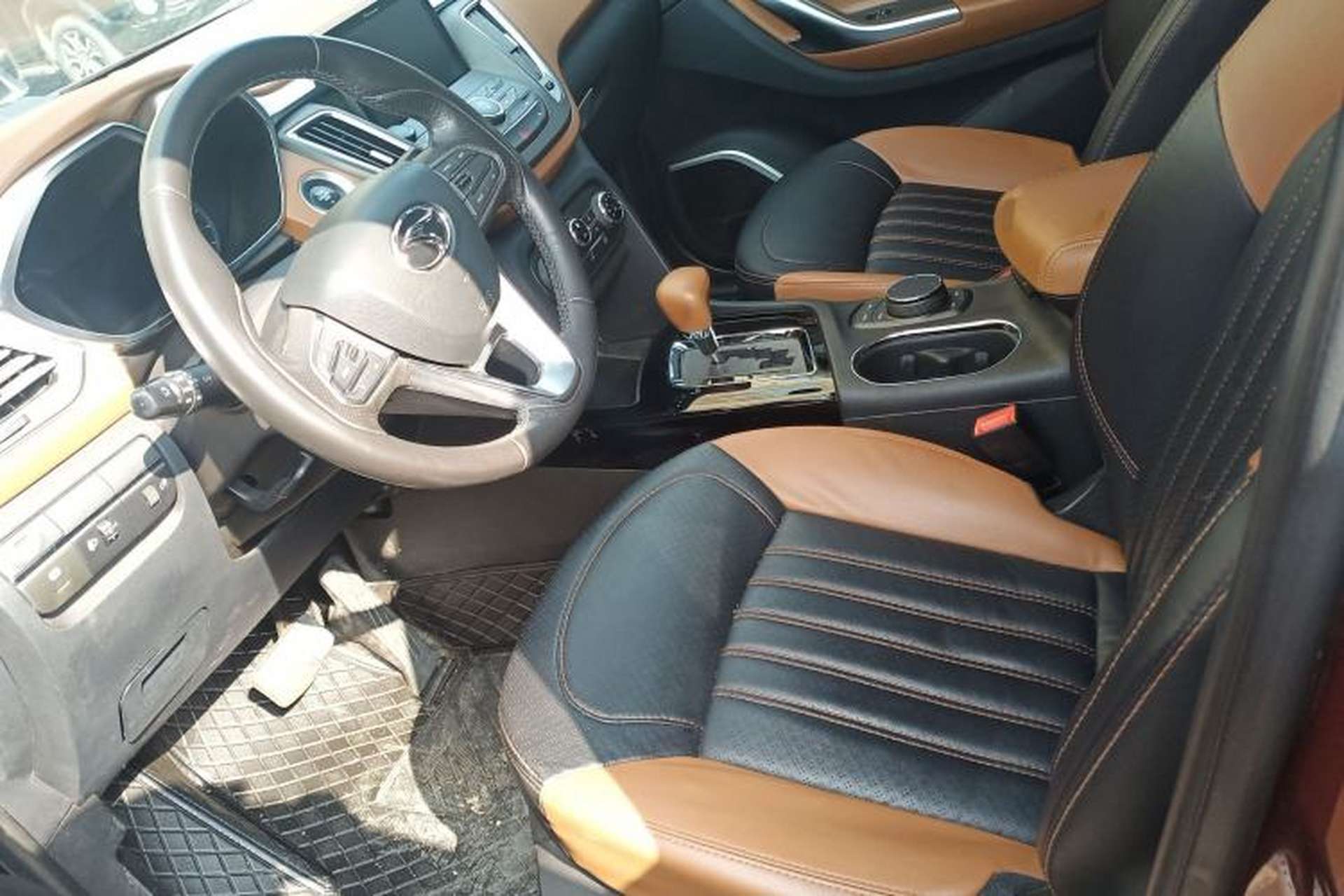 Used Soueast DX7 2017 1.5T Automatic Luxury Model Left Front Seat
