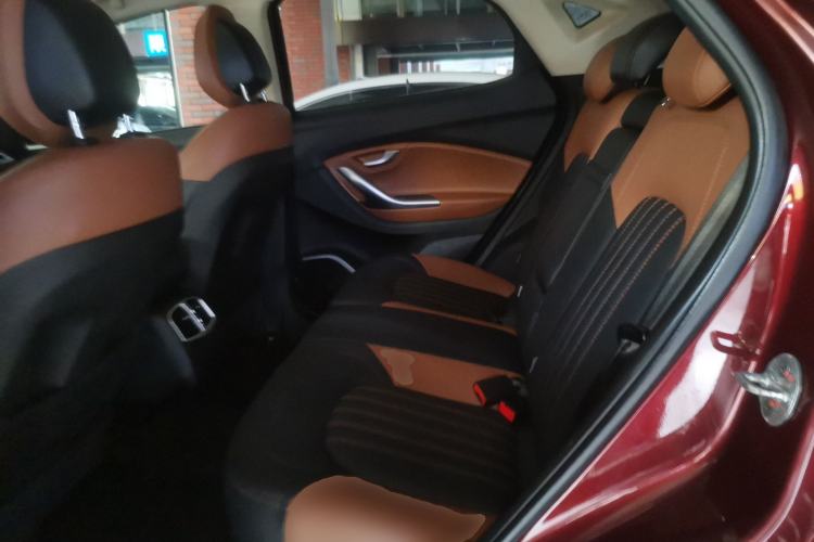 Used Soueast DX7 2017 1.5T Automatic Luxury Model Left Rear Seat