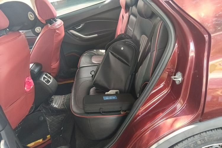 Used Soueast DX7 2017 1.5T Automatic Glory Edition Left Rear Seat