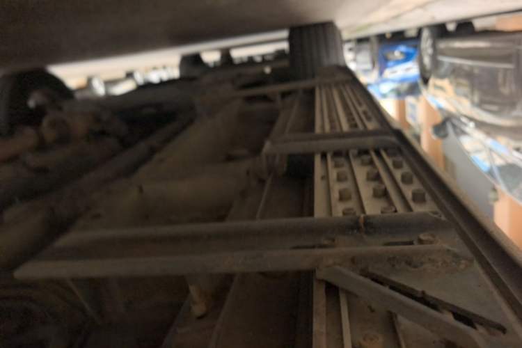 Used Soueast DX7 2017 1.5T Automatic Glory Edition Left Side Sill