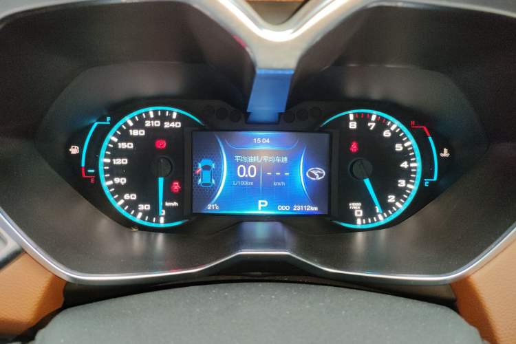 Used Soueast DX7 2017 1.5T Automatic Glory Edition Odometer Close Up