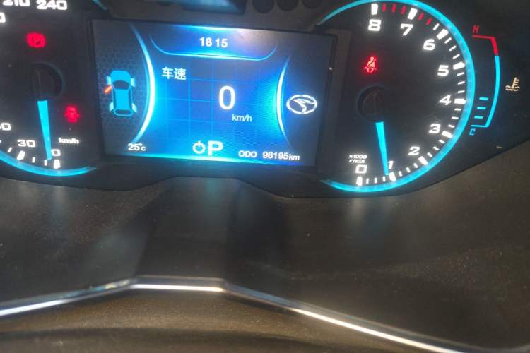 Used Soueast DX7 2017 1.5T Automatic Glory Edition Odometer Close Up