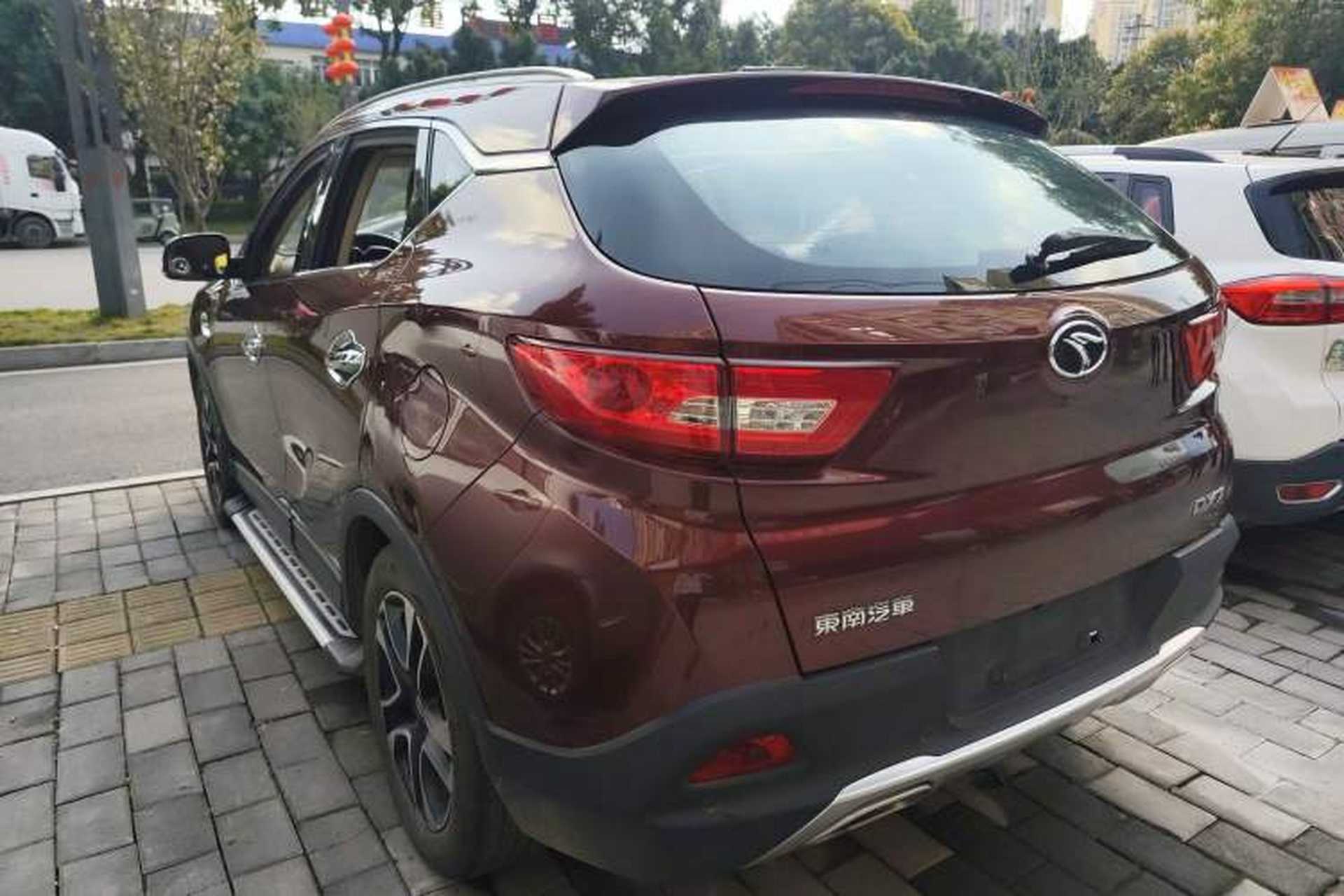 Used Soueast DX7 2017 1.5T Manual Triumph Edition Rear Left 45 Deg