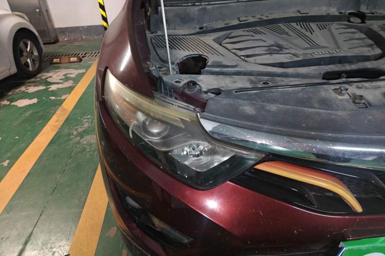 Used Soueast DX7 2017 1.5T Automatic Luxury Model Right Front Headlight
