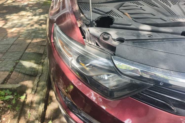 Used Soueast DX7 2017 1.5T Manual Triumph Edition Right Front Headlight