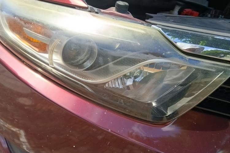 Used Soueast DX7 2017 1.5T Automatic Glory Edition Right Front Headlight