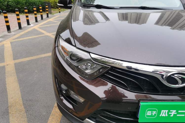 Used Soueast DX7 2017 1.5T Automatic Luxury Model Right Front Headlight