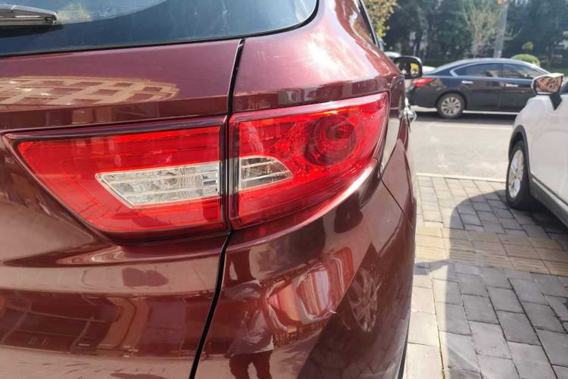 Used Soueast DX7 2017 1.5T Manual Triumph Edition Right Rear Taillight