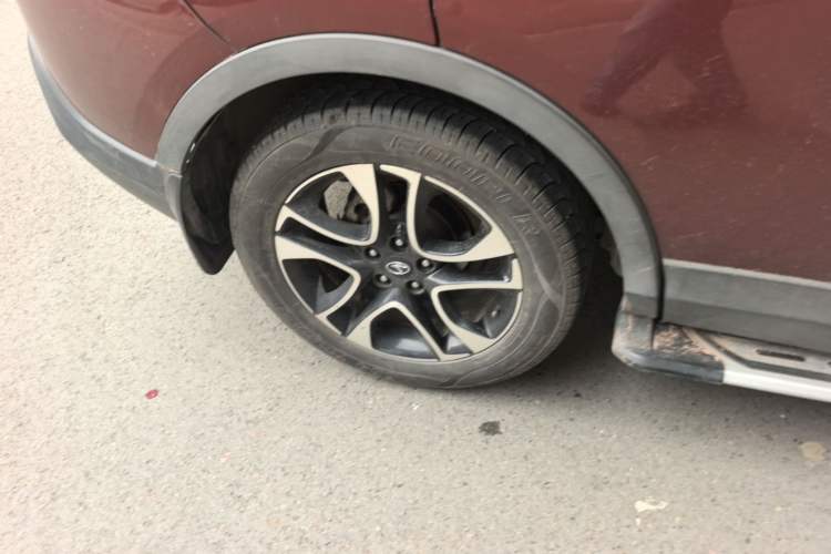 Used Soueast DX7 2017 1.5T Automatic Glory Edition Right Rear Wheel Hub