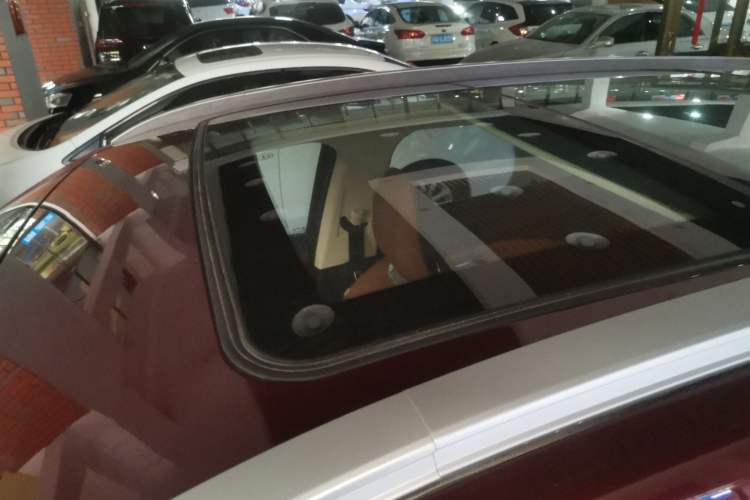 Used Soueast DX7 2017 1.5T Automatic Luxury Model Roof