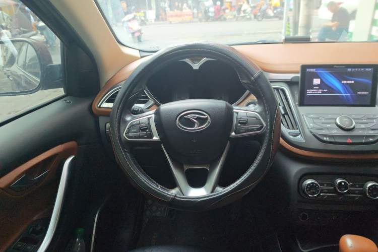 Used Soueast DX7 2017 1.5T Automatic Luxury Model Steering Wheel