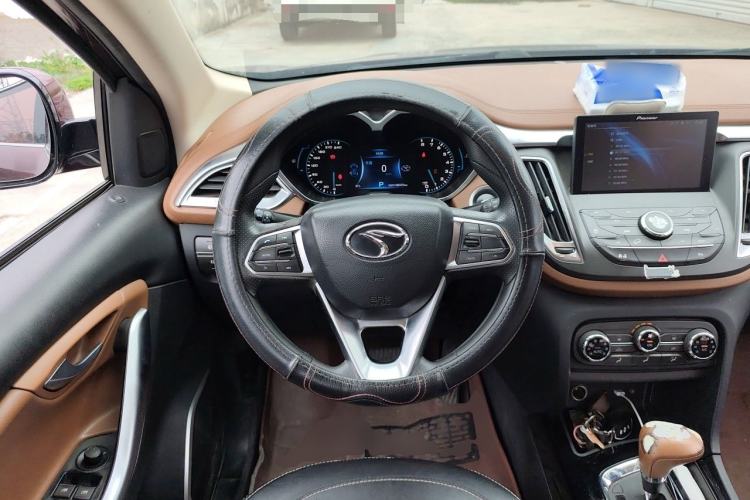 Used Soueast DX7 2017 1.5T Automatic Glory Edition Steering Wheel