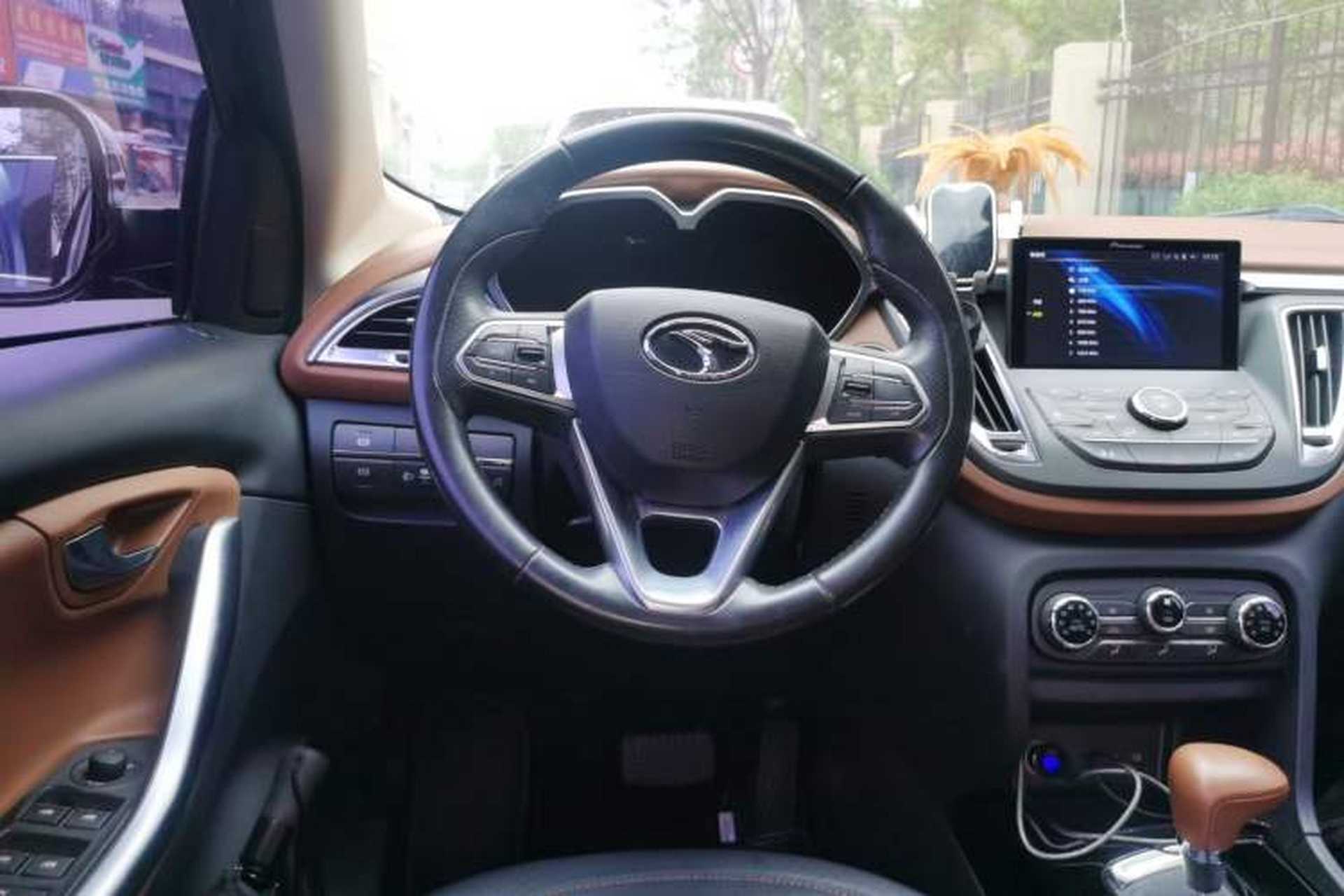 Used Soueast DX7 2017 1.5T Automatic Luxury Model Steering Wheel