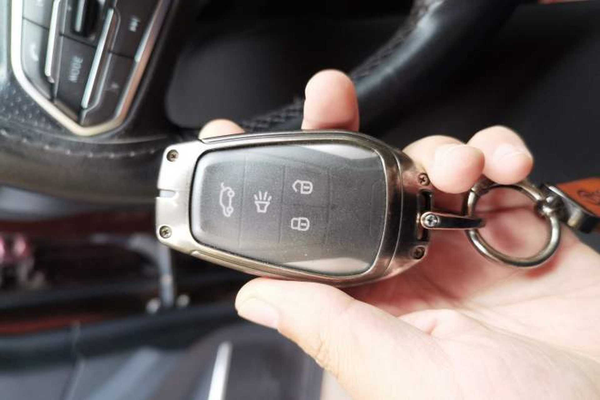 Used Soueast DX7 2017 1.5T Automatic Luxury Model Vehicle Key