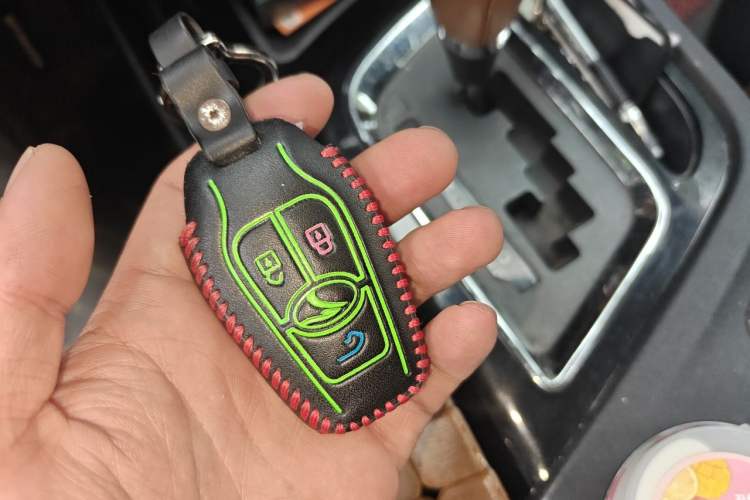 Used Soueast DX7 2017 1.5T Automatic Luxury Model Vehicle Key