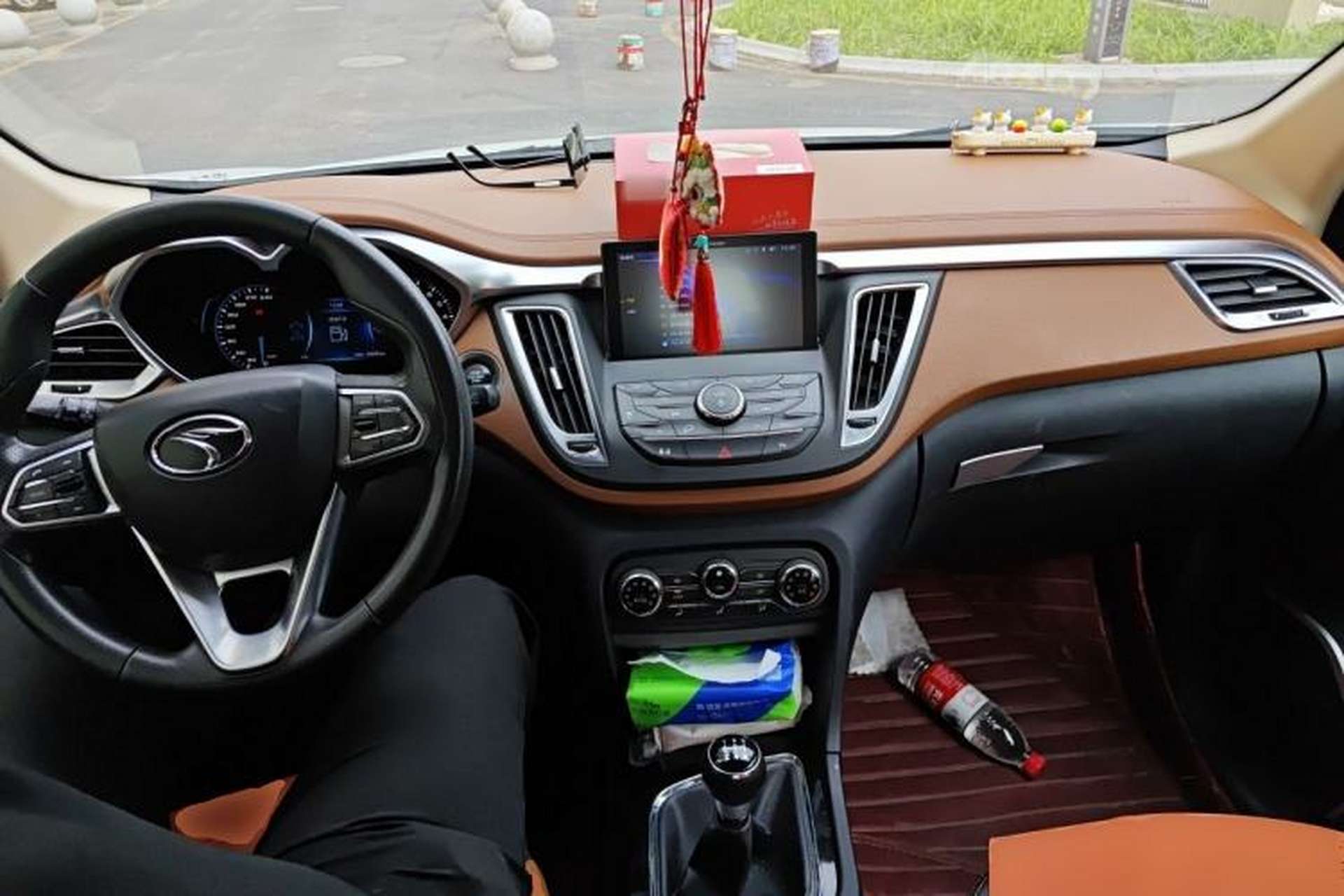 Used Soueast DX7 2017 2.0T Manual CCPC Champion Edition Center Console