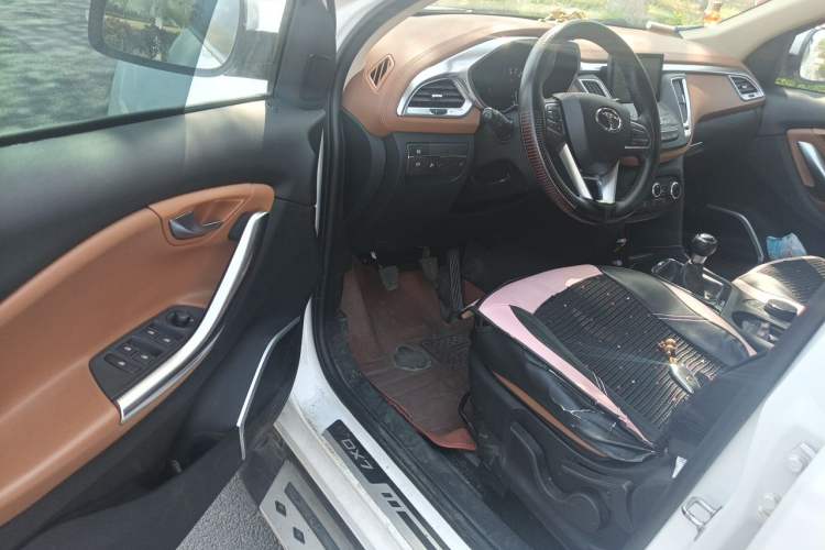 Used Soueast DX7 2017 1.5T Manual Triumph Edition Driver Seat