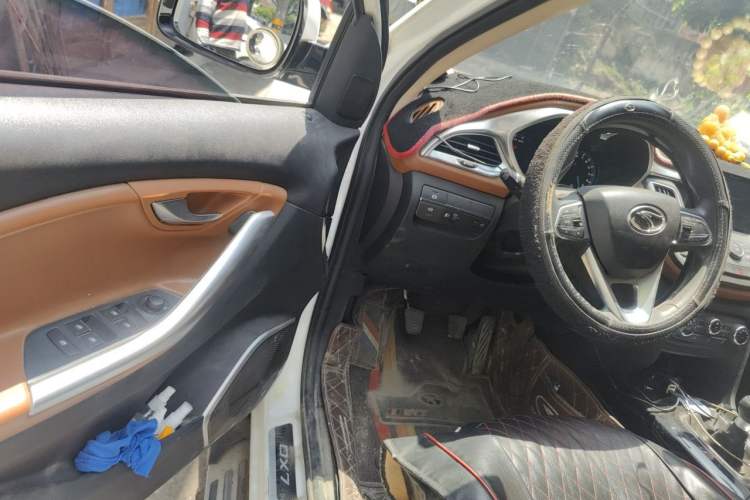 Used Soueast DX7 2017 1.5T Manual Triumph Edition Driver Seat