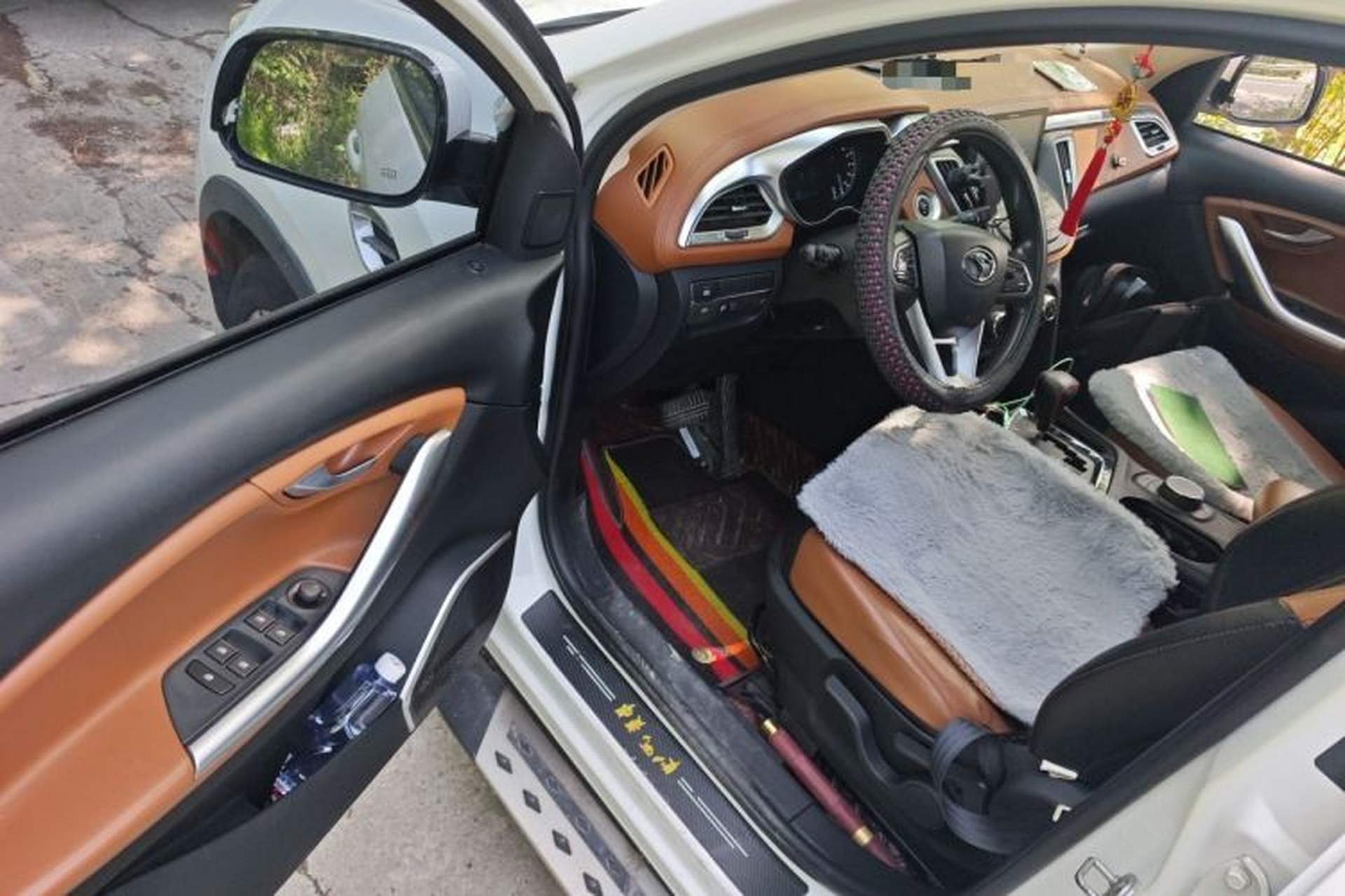 Used Soueast DX7 2017 1.5T Automatic Glory Edition Driver Seat