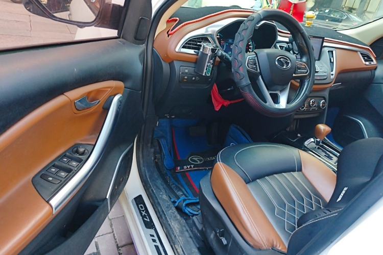 Used Soueast DX7 2017 1.5T Automatic Luxury Model Driver Seat