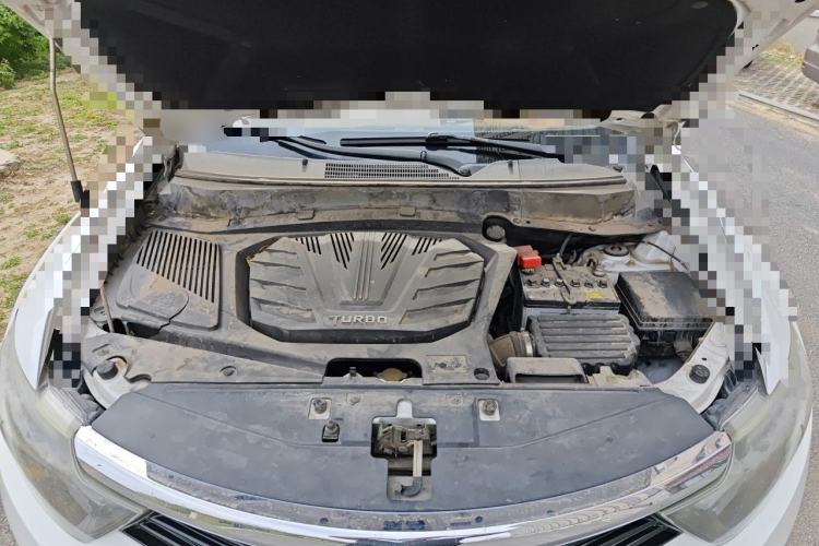 Used Soueast DX7 2017 2.0T Manual CCPC Champion Edition Engine Bay