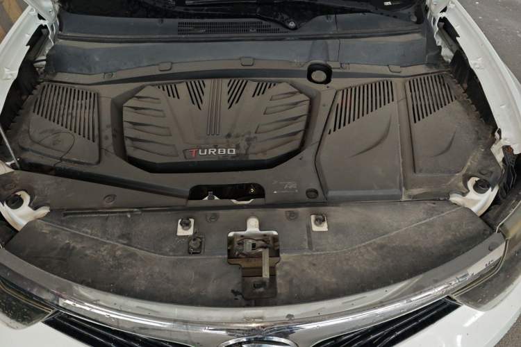 Used Soueast DX7 2017 1.5T Manual Comfort Model Engine Bay