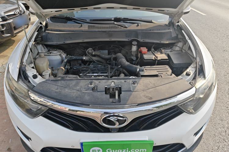 Used Soueast DX7 2017 1.5T Automatic White Rider Trim Engine Bay