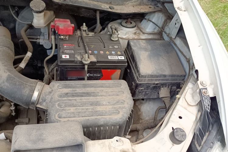 Used Soueast DX7 2017 1.5T Automatic Luxury Model Engine Bay Left