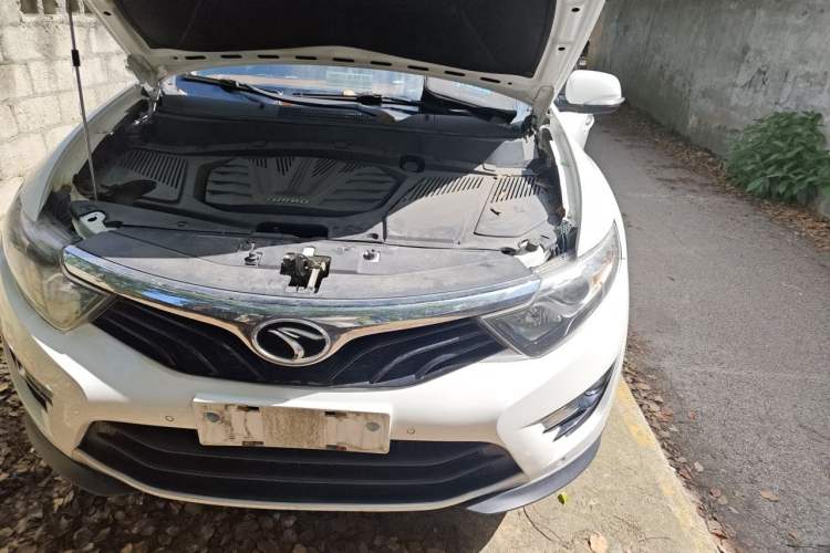 Used Soueast DX7 2017 1.5T Automatic Luxury Model Engine Bay Left