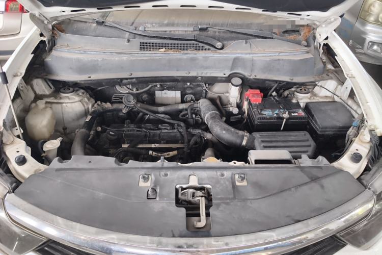 Used Soueast DX7 2017 1.5T Automatic Luxury Model Engine Bay