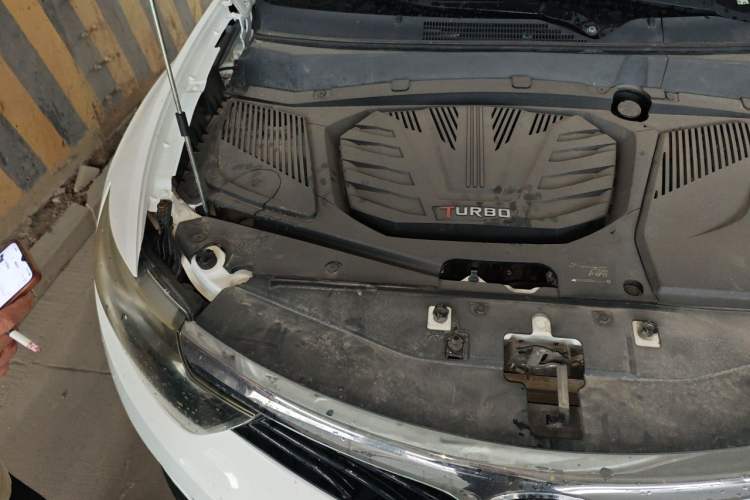 Used Soueast DX7 2017 1.5T Manual Comfort Model Engine Bay Right
