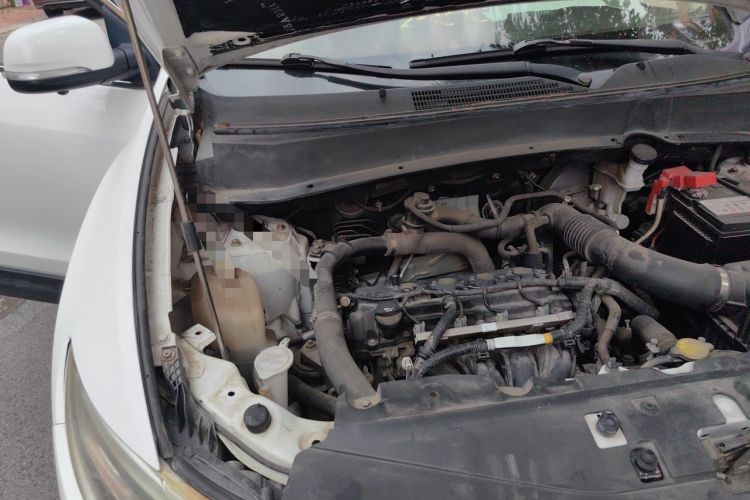Used Soueast DX7 2017 1.5T Manual Triumph Edition Engine Bay Right