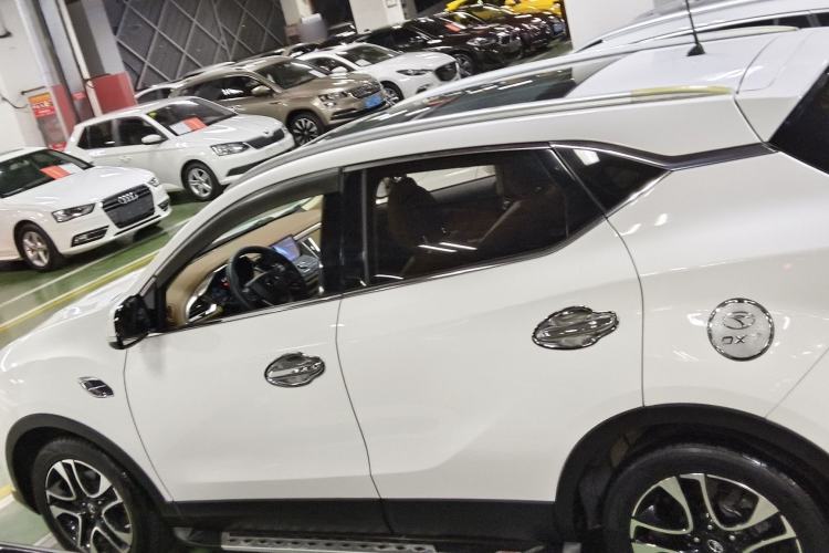 Used Soueast DX7 2017 1.5T Automatic Glory Edition Exterior 1