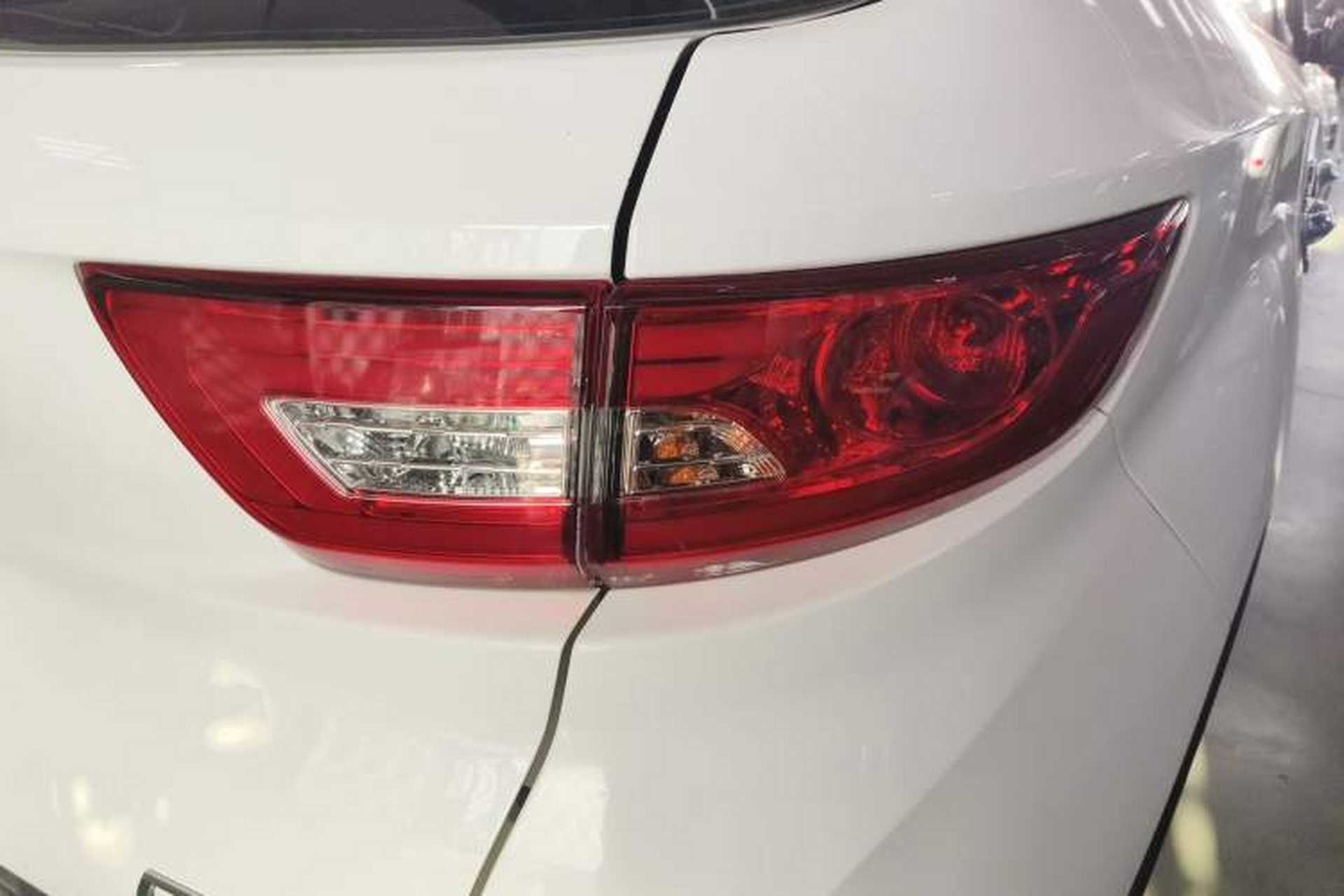 Used Soueast DX7 2017 1.5T Automatic Glory Edition Exterior 6