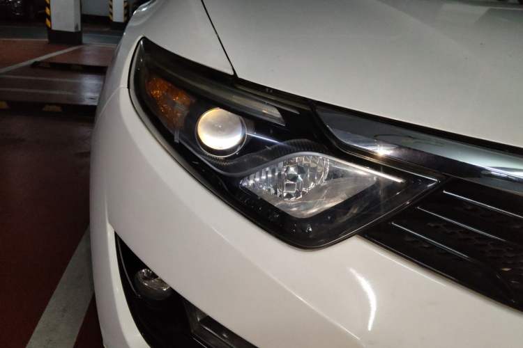 Used Soueast DX7 2017 1.5T Automatic Luxury Model Exterior 6