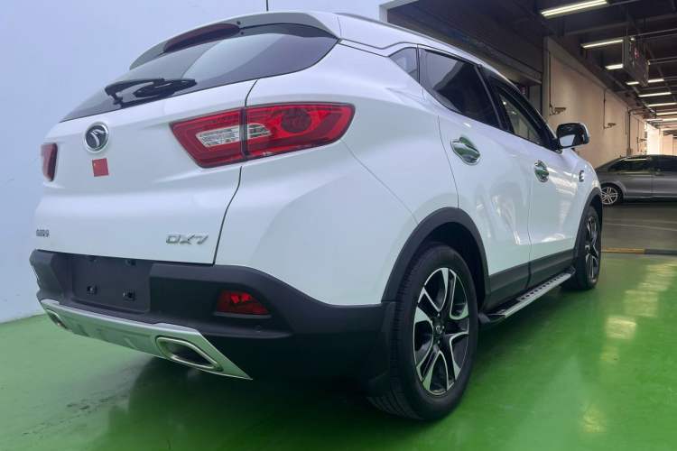 Used Soueast DX7 2017 1.5T Automatic Glory Edition Exterior 7