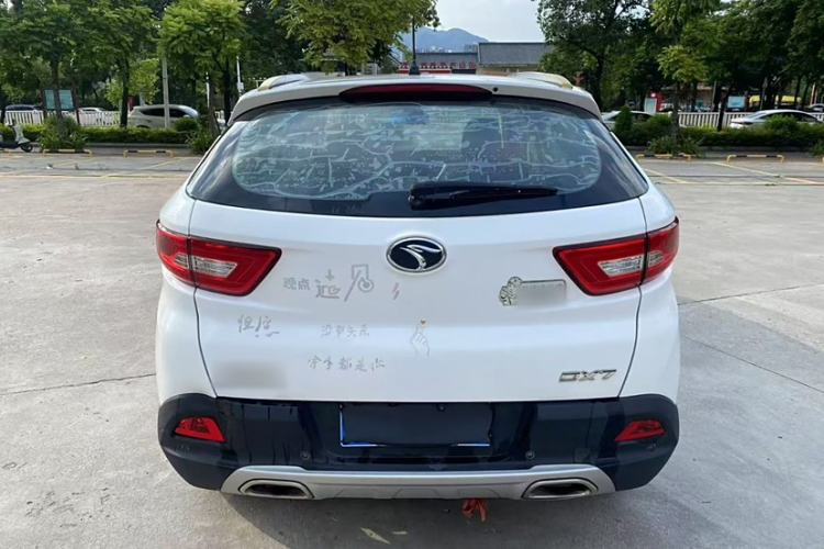 Used Soueast DX7 2017 1.5T Automatic Glory Edition Exterior 9