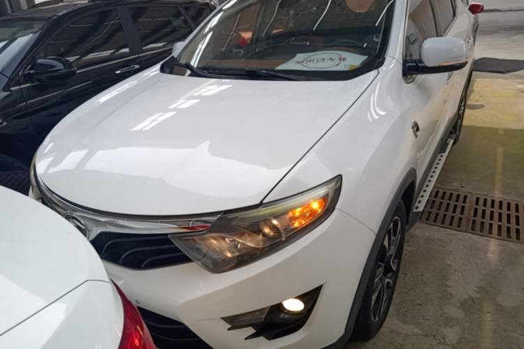 Used Soueast DX7 2017 1.5T Automatic Luxury Model Front