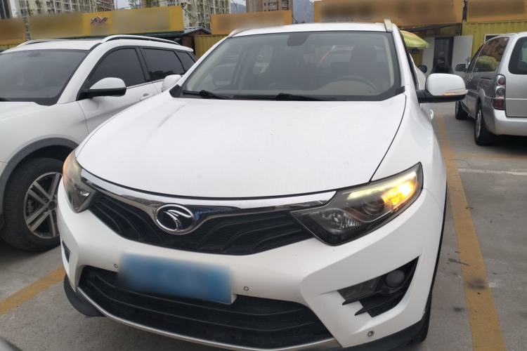 Used Soueast DX7 2017 1.5T Manual Triumph Edition Front