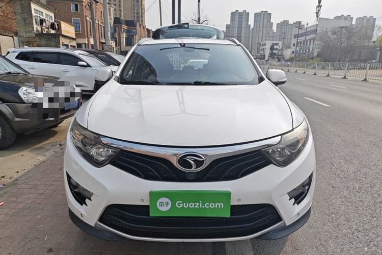 Used Soueast DX7 2017 1.5T Automatic White Rider Trim Front